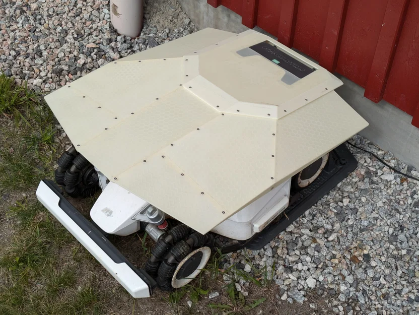 Nhà che (Garage) cho robot cắt cỏ Mammotion Luba - Image 1