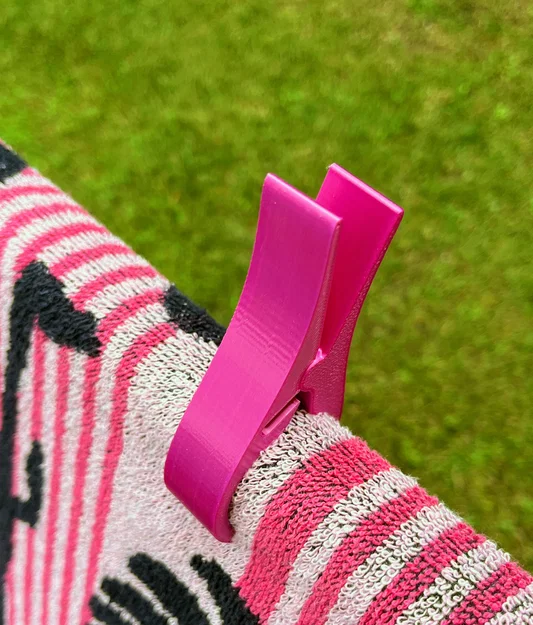 Kẹp Khăn Biển Siêu Gọn Cho Ghế Nằm – The ultimate compact Beach Towel Clip - Image 3
