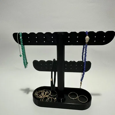 Kệ treo trang sức 3D (Jewelry Stand) đa năng giúp góc bàn ngăn nắp