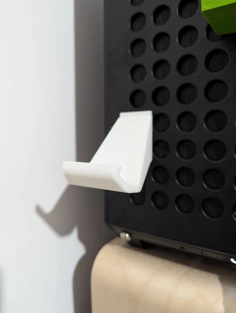 Giá treo tay cầm Xbox gắn case Cooler Master Qube 500 - Image 2