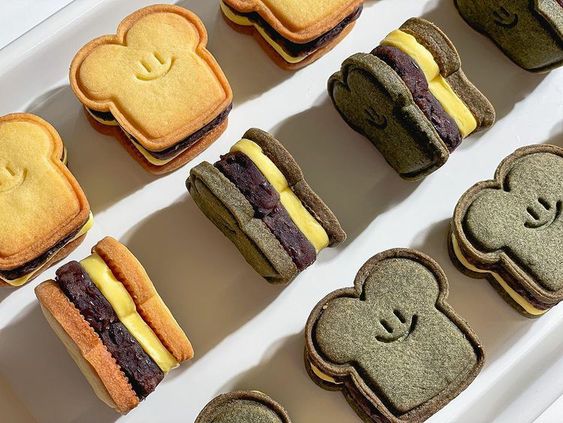 Khuôn cắt bánh quy hình Toast (Toast Cookie Cutter) - Image 1