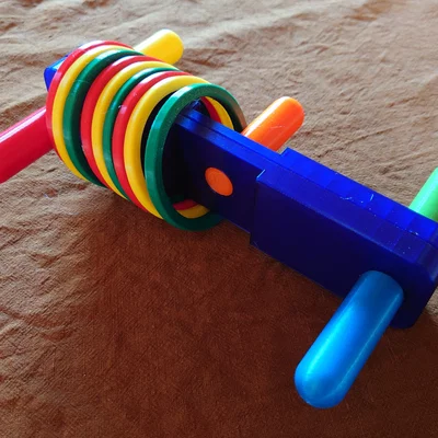 Mini Ring Game: Trò chơi ném vòng nhỏ gọn cho mọi chuyến đi