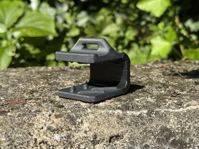 Kẹp cargonet cho Tesla Model Y (Tesla Model Y cargonet clips) - Image 2