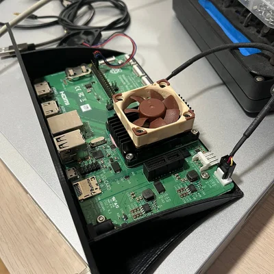 Giá rack 10-inch gắn Raspberry Pi Compute Module 4 IO Board