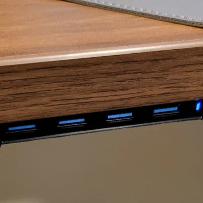 Ngàm gắn dưới bàn cho Anker 4 Port Ultra Slim USB Hub