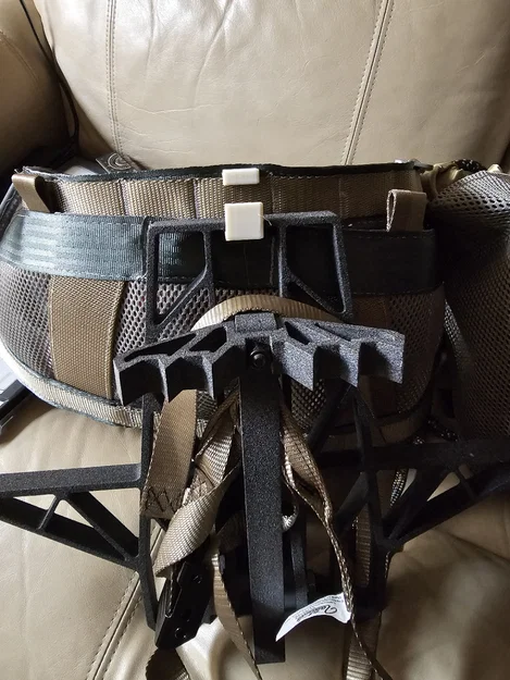 Móc treo Saddle Hook cho bàn đứng Xwing và Method 2 Saddle - Image 1