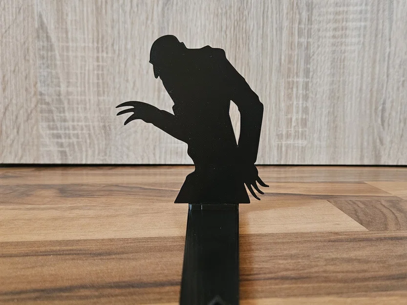 Mô hình Nosferatu tạo bóng ma trang trí Halloween độc đáo - Image 1