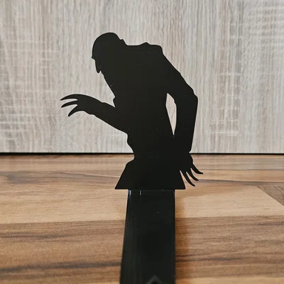 Mô hình Nosferatu tạo bóng ma trang trí Halloween độc đáo