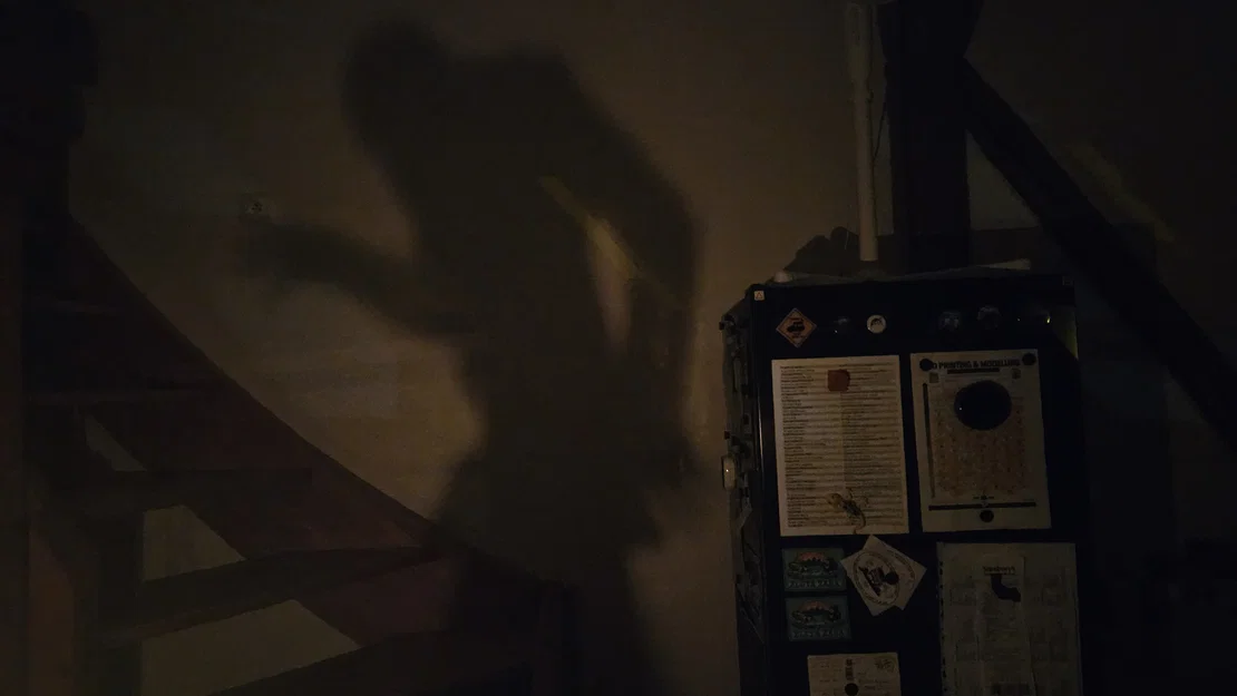 Mô hình Nosferatu tạo bóng ma trang trí Halloween độc đáo - Image 2