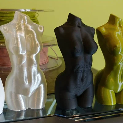 Thân nữ (vase mode) đã sửa lỗi bằng Geomagic Wrap