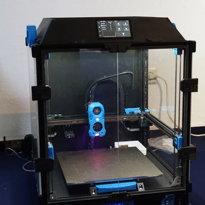 Tophat Voron 2.4 tích hợp màn hình cảm ứng (integrated touchscreen)