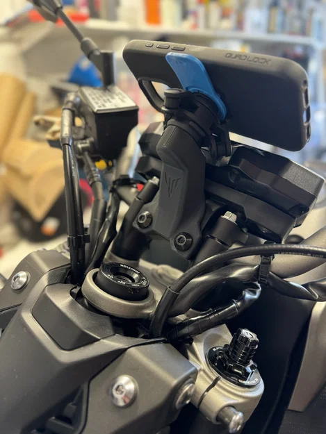 Giá đỡ Quad Lock cho Yamaha MT07 FZ07 - Image 1