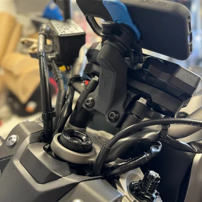 Giá đỡ Quad Lock cho Yamaha MT07 FZ07