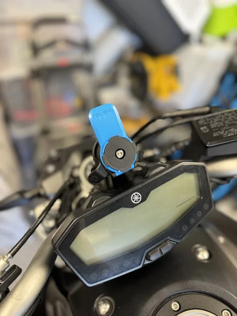 Giá đỡ Quad Lock cho Yamaha MT07 FZ07 - Image 3