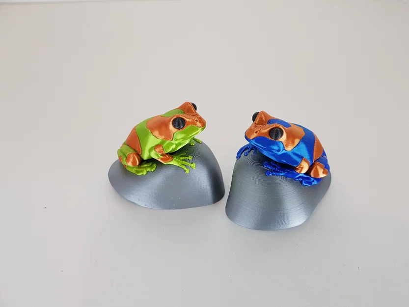 Mô hình ếch 3D trên đá (Frog on a rock) - Image 2