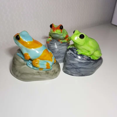 Mô hình ếch 3D trên đá (Frog on a rock)