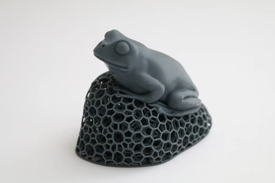 Voronoi Lattice Frog - Image 1