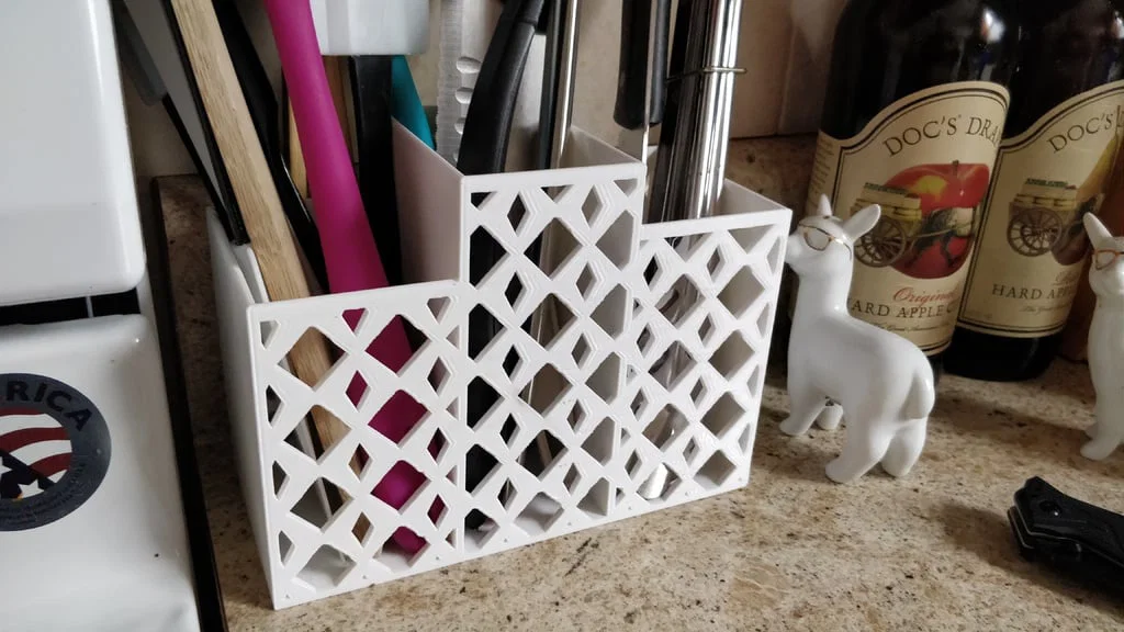 Khay đựng dụng cụ nhà bếp 3D (Utensil Basket Caddy) tiện lợi - Image 1