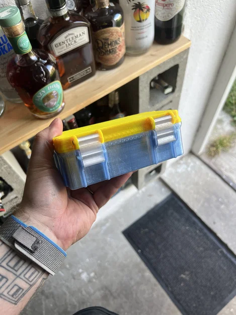 Hộp đựng pin Box Sony NP-FZ100 - Image 6