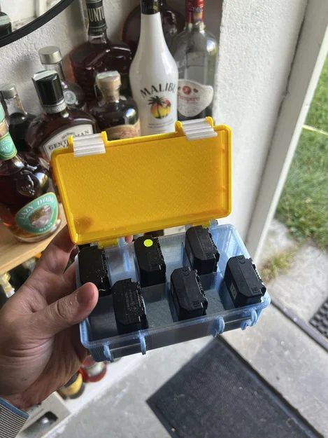 Hộp đựng pin Box Sony NP-FZ100 - Image 7