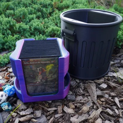 Hộp Đựng Deck Commander “Thùng Rác” (Trashcan Commander Deck Box)