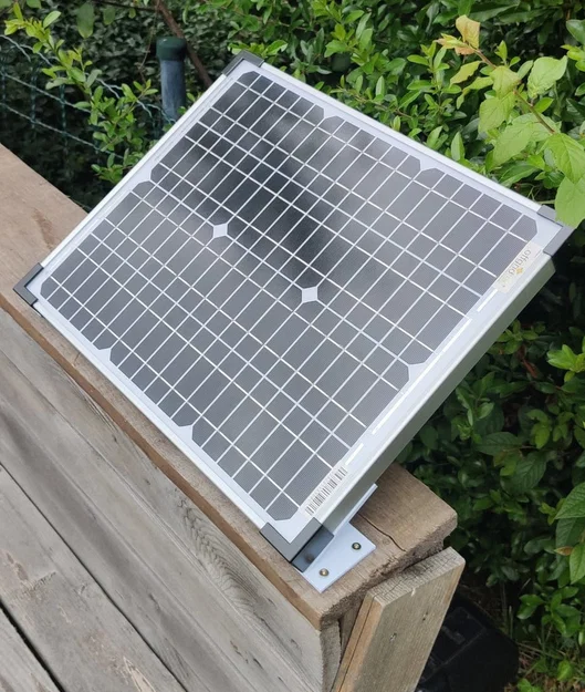 Bộ mount/bracket gắn tấm pin năng lượng mặt trời (Solar Panel Mount) - Image 1