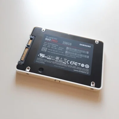 Vỏ SSD 2.5" (giữ lỗ bắt ốc)