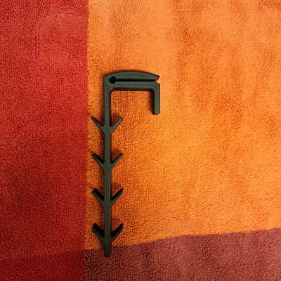 Kẹp khăn tắm biển & móc treo du lịch (Beach Towel Clip & Travel Hook)