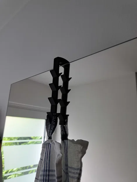 Kẹp khăn tắm biển & móc treo du lịch (Beach Towel Clip & Travel Hook) - Image 4
