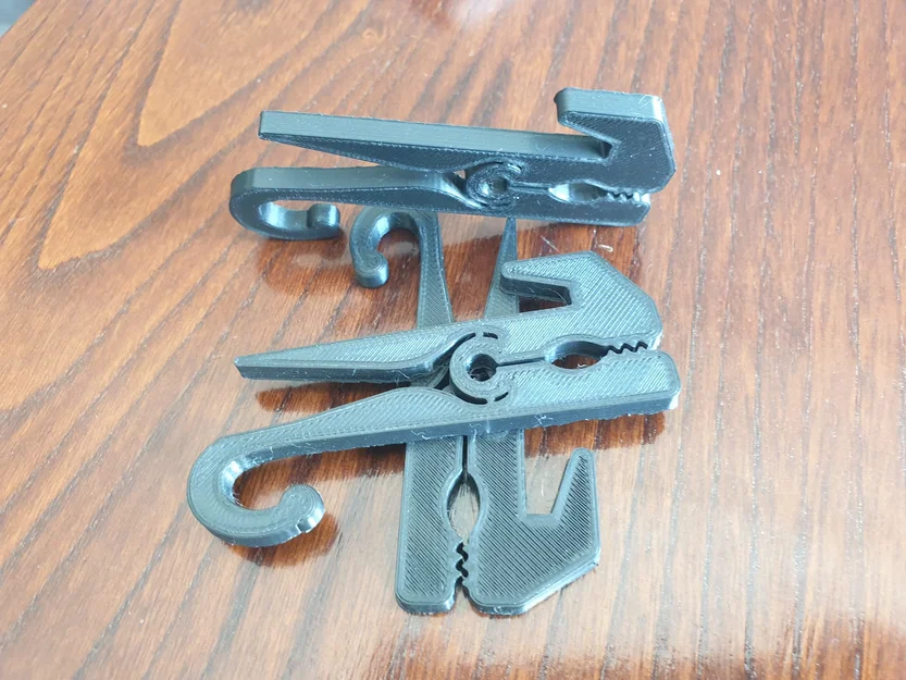 Kẹp tiện dụng dã ngoại (Camping Utility Clip) - Image 1