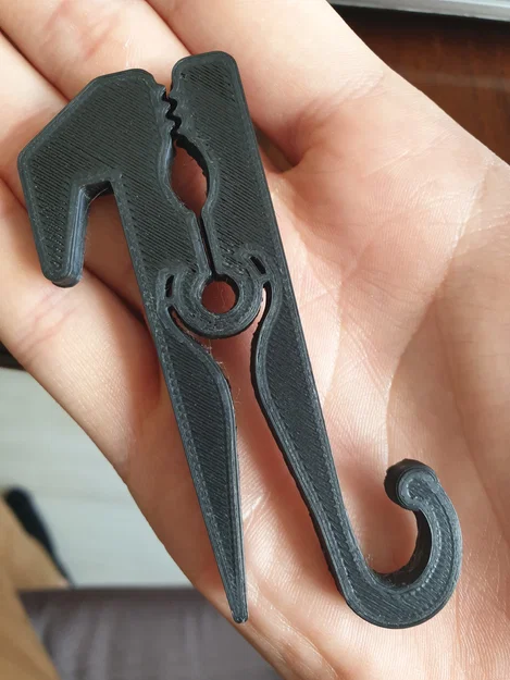 Kẹp tiện dụng dã ngoại (Camping Utility Clip) - Image 2