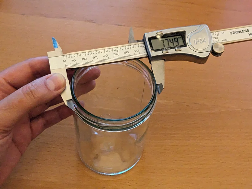 Bẫy ruồi nhà (House fly trap) vặn lên hũ 77.5 mm - Image 3