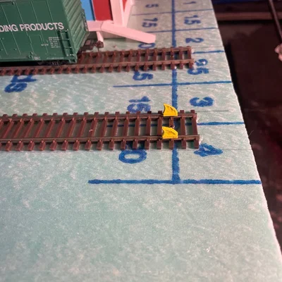 Chặn bánh xe tỉ lệ HO (HO Scale Wheel Stop)