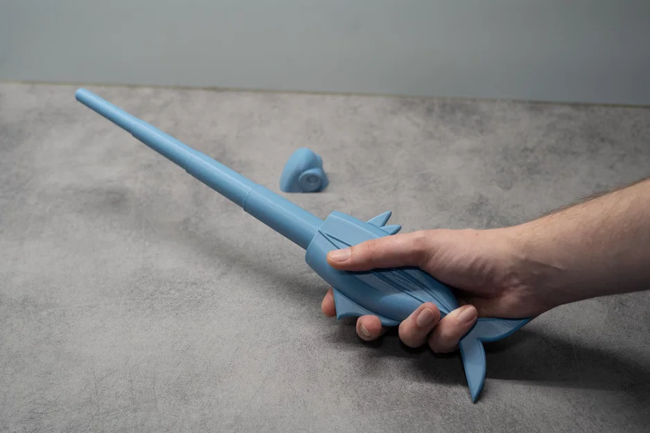 Mô hình chú cá kiếm thu gọn (Fish - Collapsing Sword) độc đáo - Image 1