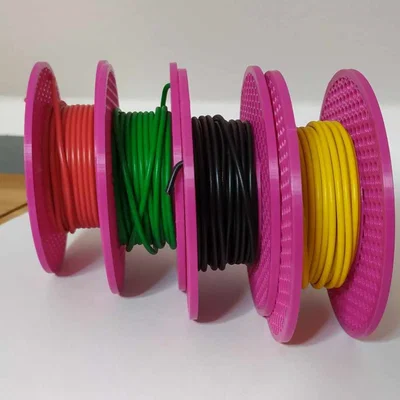 Cuộn dây cáp (Cable Spool) nhỏ gọn tiện lợi cho góc làm việc