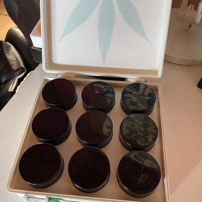 Hộp Rugged Đựng Weed (Rugged Weed Box)