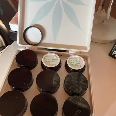 Hộp Rugged Đựng Weed (Rugged Weed Box)
