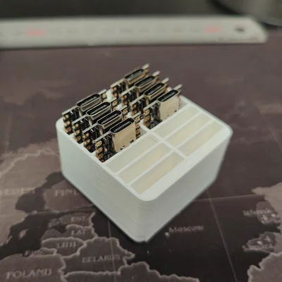 Khay chứa linh kiện Gridfinity cho ESP32 C3 Supermini siêu gọn