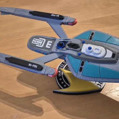 Mô hình phi thuyền 3D Concept-Ship U.S.S. Intrepid phong cách Star Trek