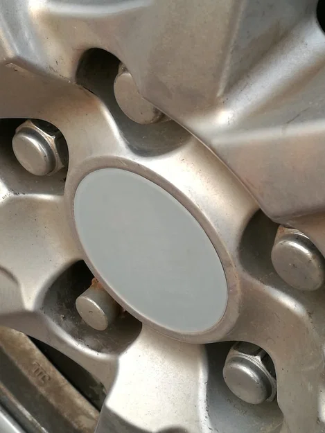 Nắp chụp mâm xe (Car wheel cap) tùy biến cho Toyota Prius+ - Image 1