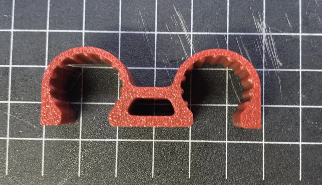 Kẹp giữ ống nước PEX 1/2 inch in 3D chắc chắn, tiện lợi - Image 1