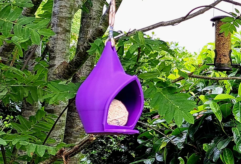 Máng Treo Thức Ăn Cho Chim (Bird Feeder) – Dùng 1 Viên Fat Ball - Image 1