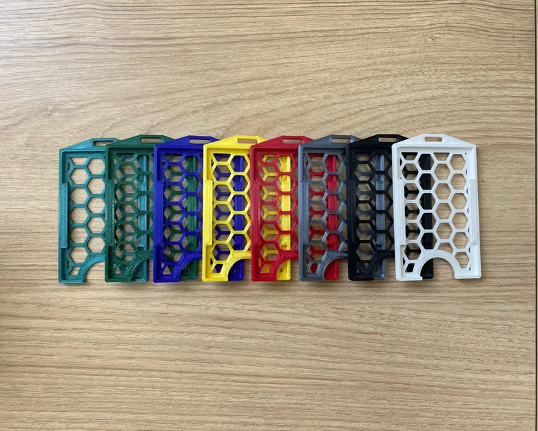 Kẹp Giữ Thẻ Hex Badge Holder - Image 1