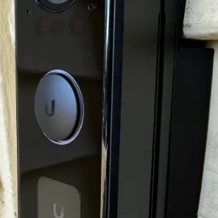 Giá đỡ âm ốp tường cho Ubiquiti Unifi G4 Doorbell Pro (Siding Flush Mount)