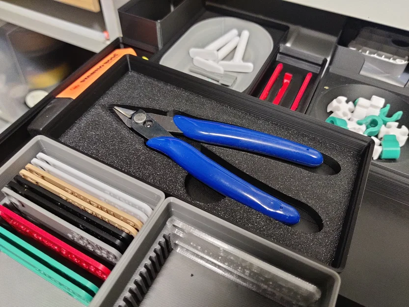 Hộp Gridfinity đựng kềm (2x4x3) dạng stackable - Image 2