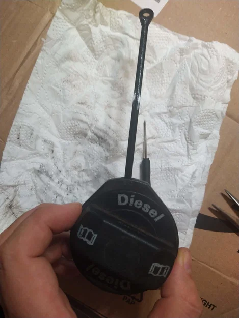 Thanh nẹp nắp bình xăng Audi A4 B6, B9 - Image 2