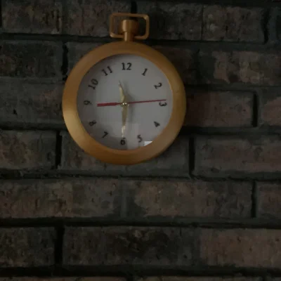 Đồng hồ bỏ túi khổng lồ (Giant Pocket Watch)
