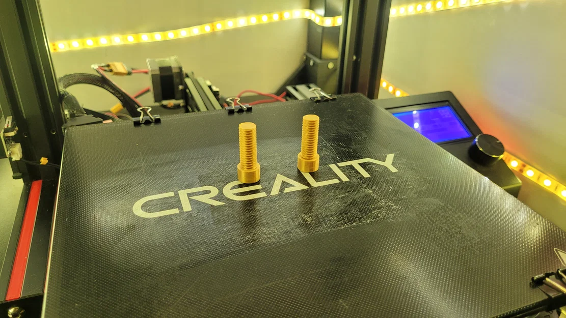 Cúp Piston Cup (Piston Cup Trophy Replica) - Image 7