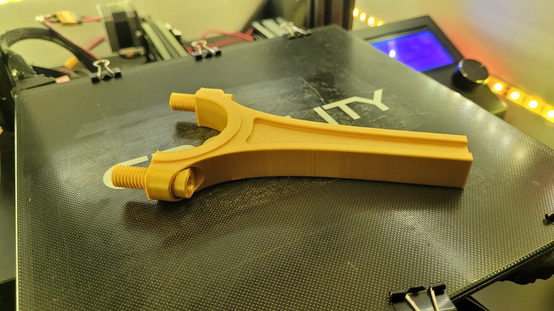 Cúp Piston Cup (Piston Cup Trophy Replica) - Image 8