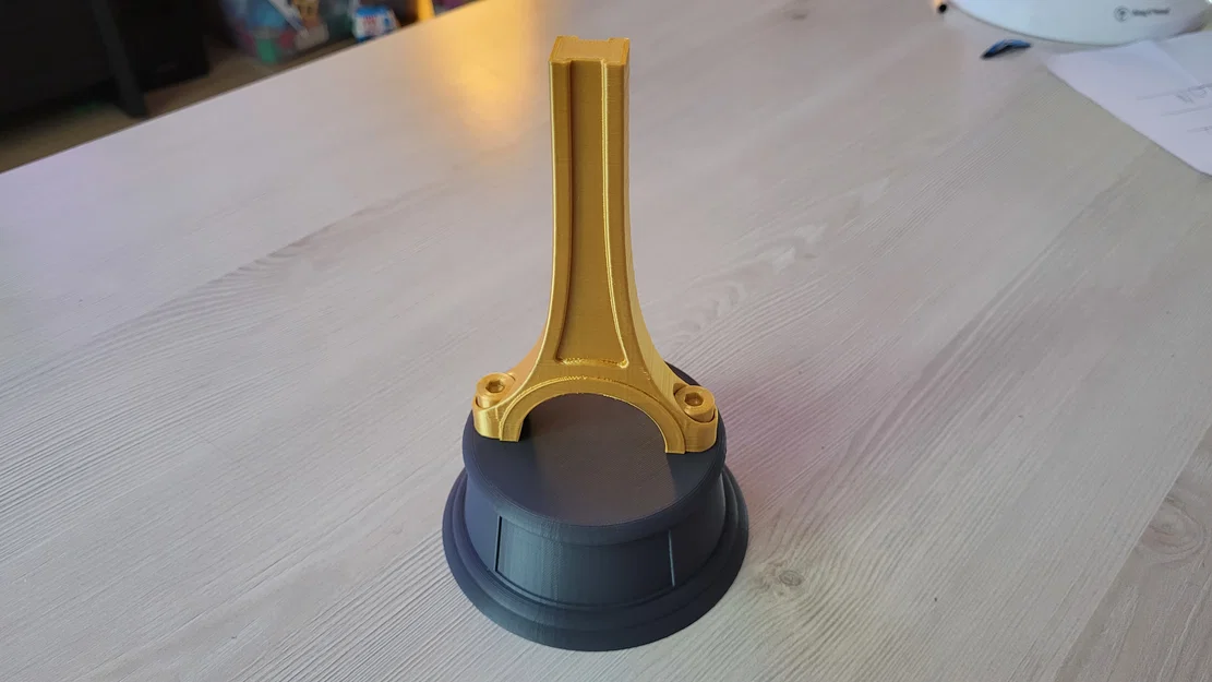 Cúp Piston Cup (Piston Cup Trophy Replica) - Image 9